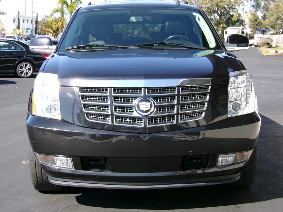 2012 Cadillac Escalade & EXT 3rd Gen - Image 2 of 20