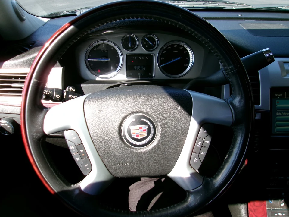 2012 Cadillac Escalade & EXT 3rd Gen - Image 19 of 20