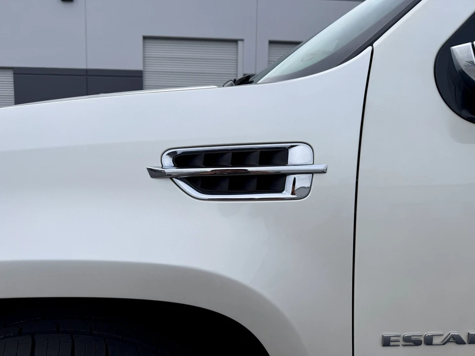 2012 Cadillac Escalade & EXT 3rd Gen - Image 27 of 31
