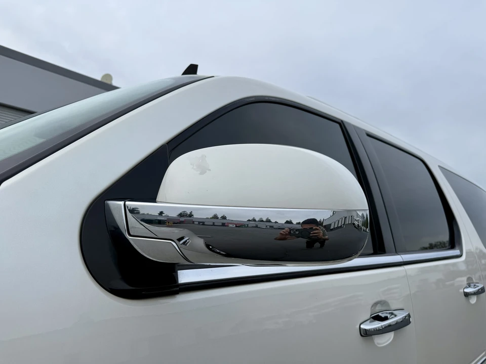 2012 Cadillac Escalade & EXT 3rd Gen - Image 28 of 31
