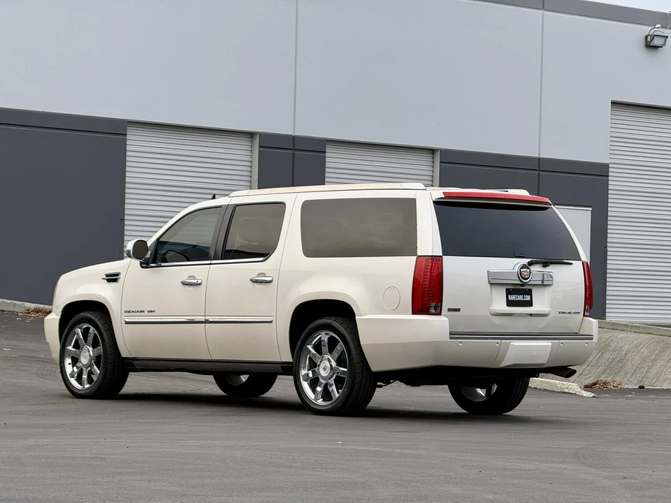 2012 Cadillac Escalade & EXT 3rd Gen - Image 6 of 31