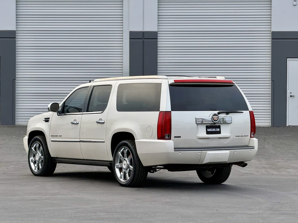 2012 Cadillac Escalade & EXT 3rd Gen - Image 8 of 31