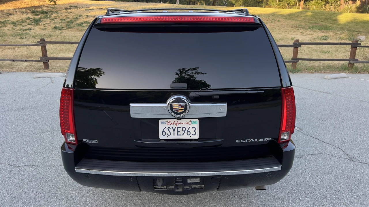 2012 Cadillac Escalade & EXT 3rd Gen - Image 22 of 31