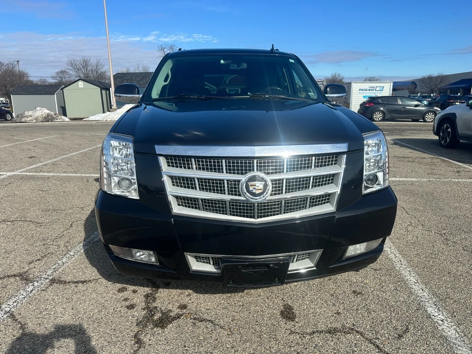 2012 Cadillac Escalade & EXT 3rd Gen - Image 2 of 10