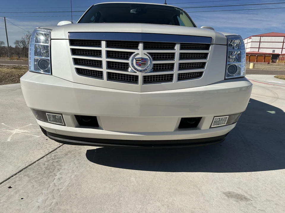 2012 Cadillac Escalade & EXT 3rd Gen - Image 25 of 31
