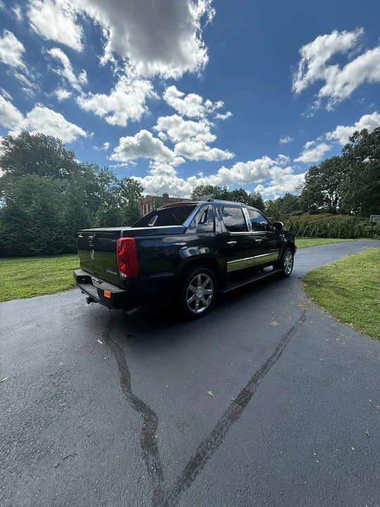 2012 Cadillac Escalade & EXT 3rd Gen - Image 8 of 31