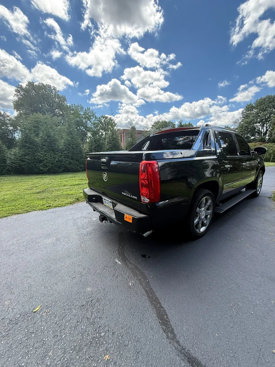 2012 Cadillac Escalade & EXT 3rd Gen - Image 7 of 31