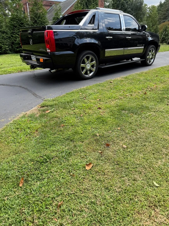 2012 Cadillac Escalade & EXT 3rd Gen - Image 10 of 31