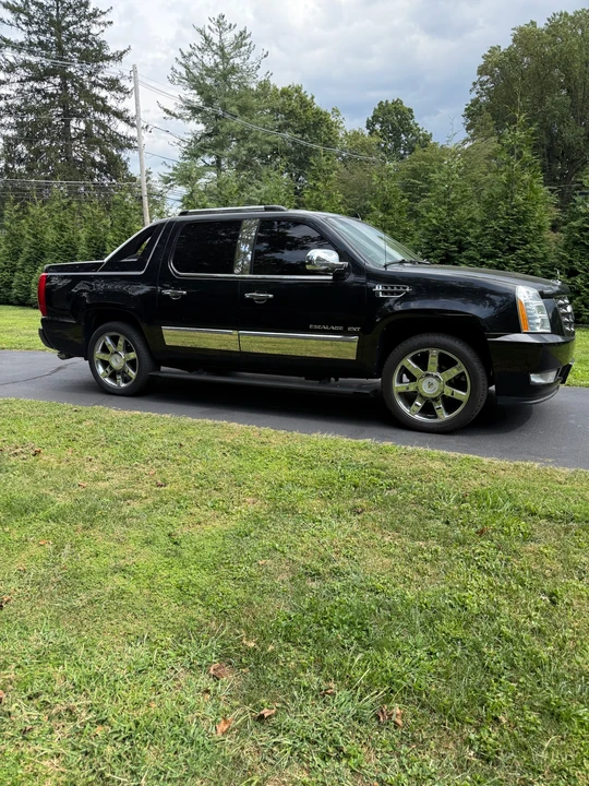 2012 Cadillac Escalade & EXT 3rd Gen - Image 11 of 31
