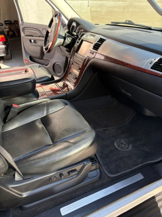 2012 Cadillac Escalade & EXT 3rd Gen - Image 8 of 10