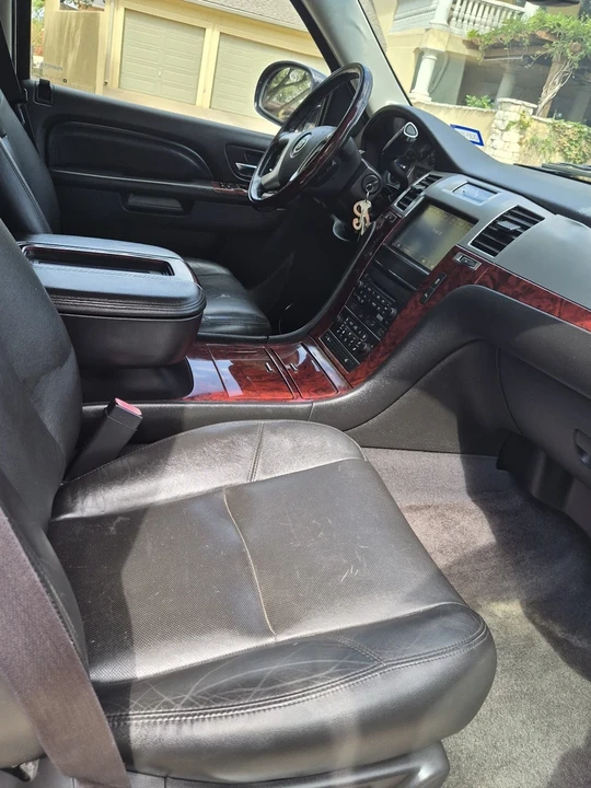 2012 Cadillac Escalade & EXT 3rd Gen - Image 8 of 14
