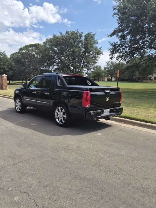2012 Cadillac Escalade & EXT 3rd Gen - Image 4 of 14