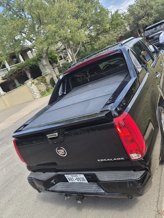 2012 Cadillac Escalade & EXT 3rd Gen - Image 6 of 12