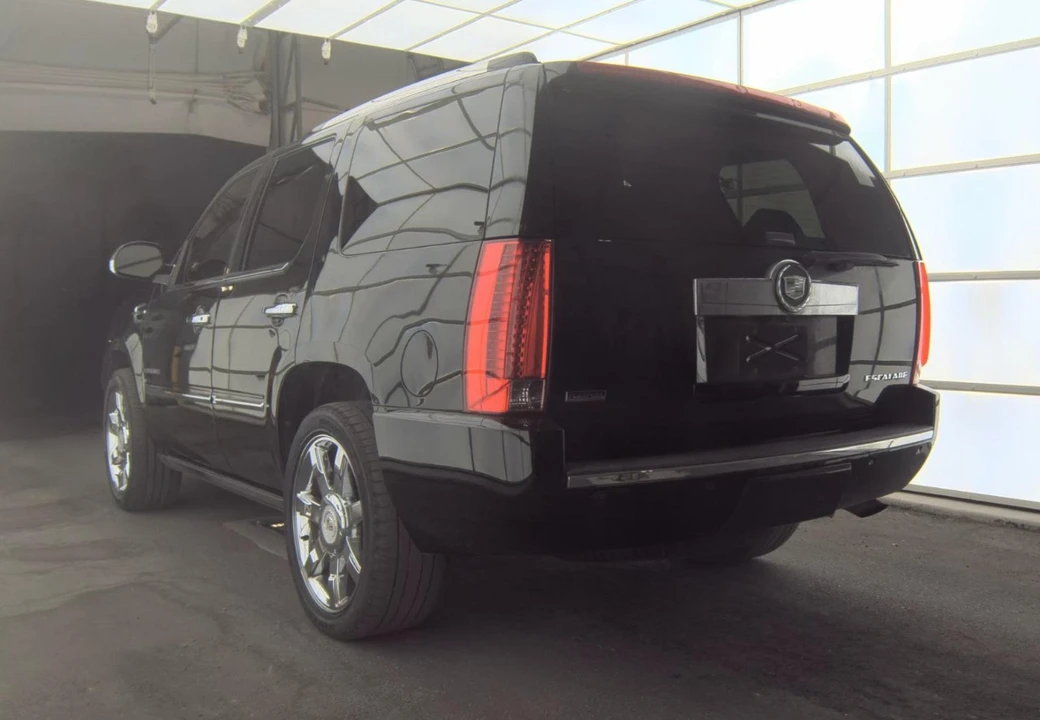 2012 Cadillac Escalade & EXT 3rd Gen - Image 7 of 15