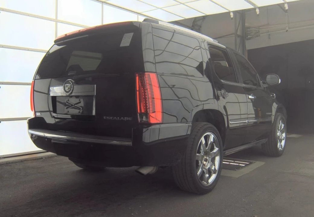 2012 Cadillac Escalade & EXT 3rd Gen - Image 4 of 15