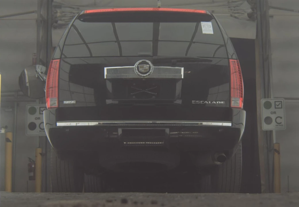 2012 Cadillac Escalade & EXT 3rd Gen - Image 6 of 15