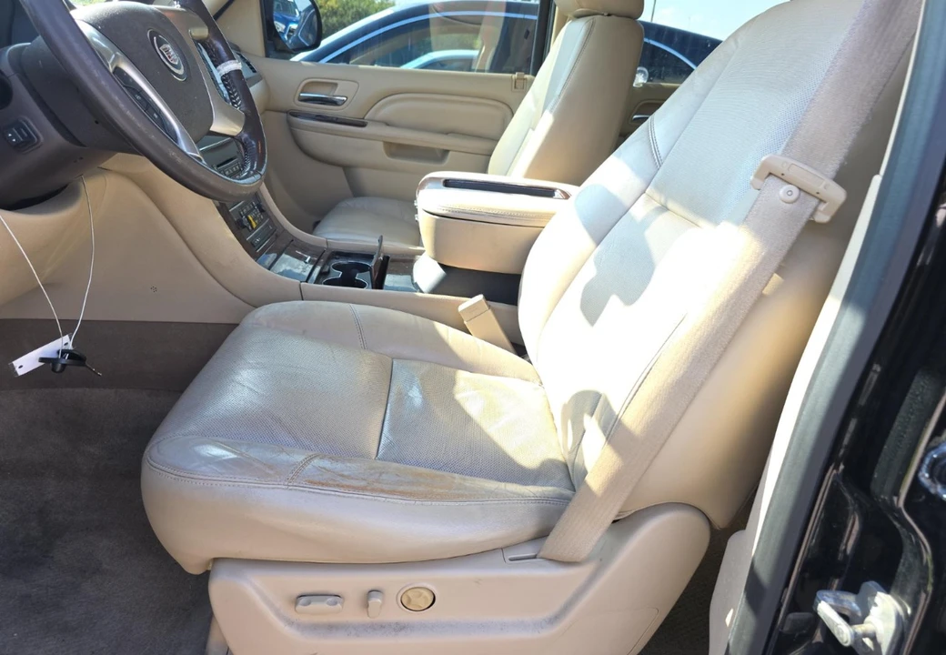 2012 Cadillac Escalade & EXT 3rd Gen - Image 9 of 15