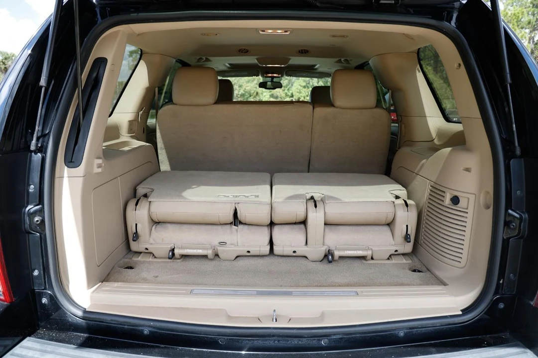 2012 Cadillac Escalade & EXT 3rd Gen - Image 21 of 21