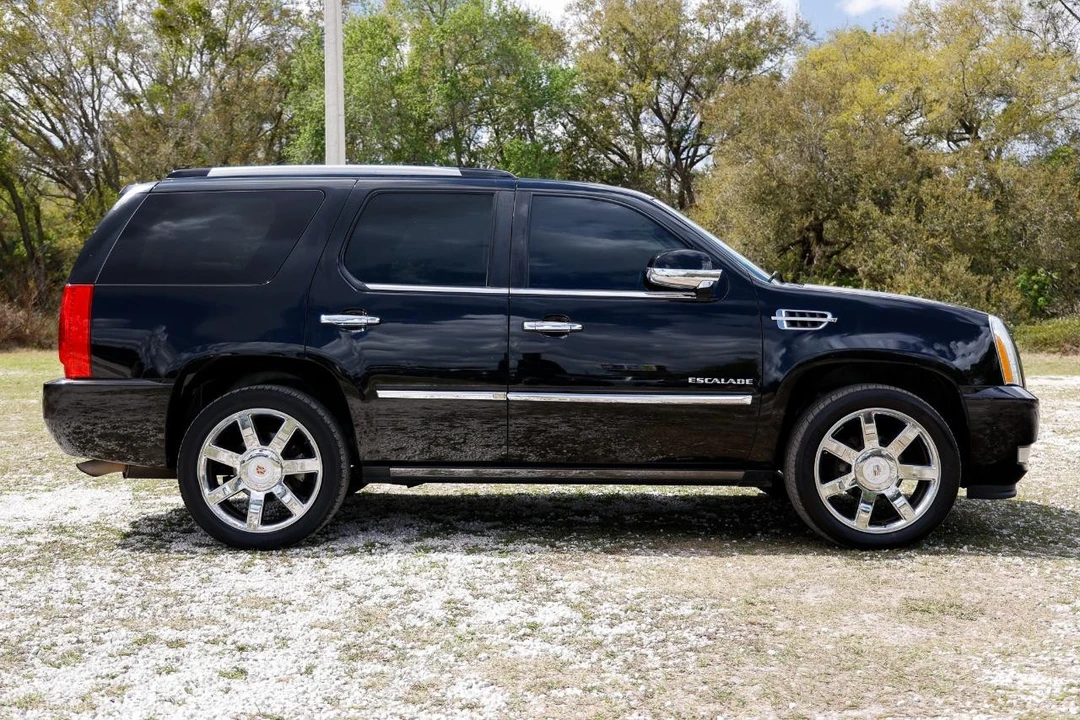 2012 Cadillac Escalade & EXT 3rd Gen - Image 13 of 21