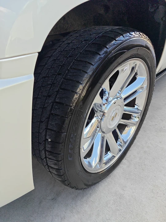 2012 Cadillac Escalade & EXT 3rd Gen - Image 10 of 19
