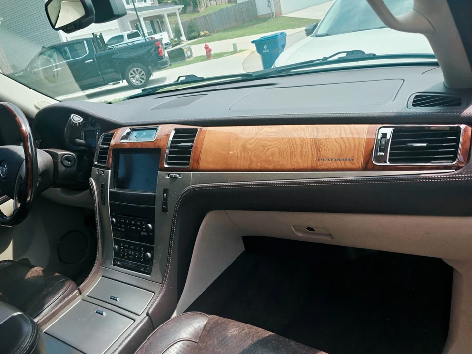 2012 Cadillac Escalade & EXT 3rd Gen - Image 14 of 19