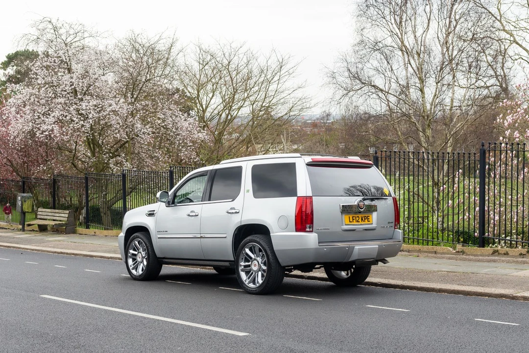 2012 Cadillac Escalade & EXT 3rd Gen - Image 11 of 30