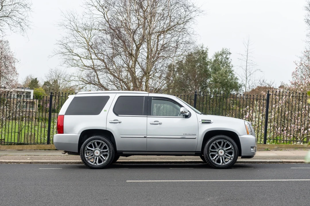 2012 Cadillac Escalade & EXT 3rd Gen - Image 4 of 30