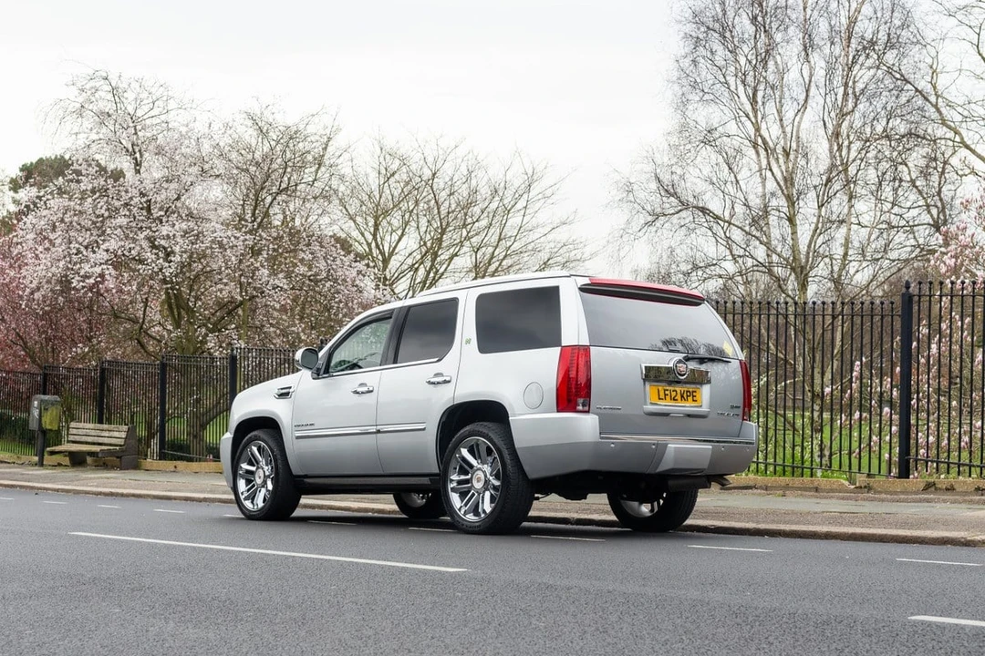 2012 Cadillac Escalade & EXT 3rd Gen - Image 12 of 30