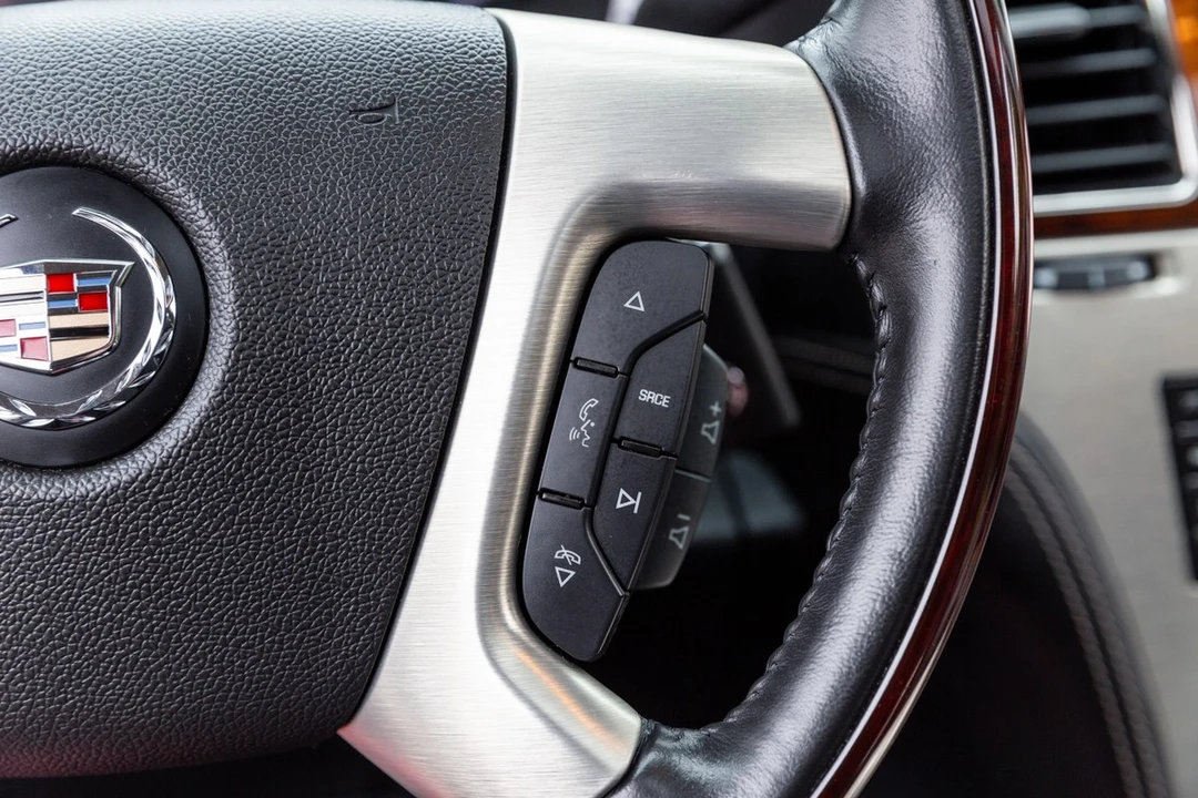 2012 Cadillac Escalade & EXT 3rd Gen - Image 28 of 30
