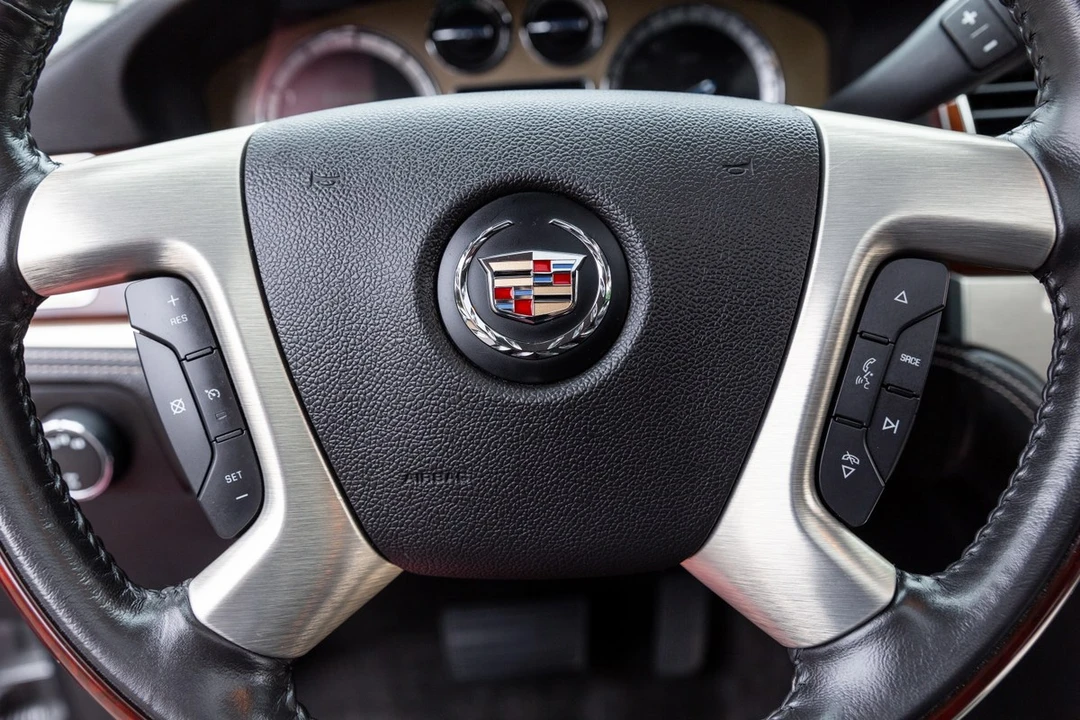 2012 Cadillac Escalade & EXT 3rd Gen - Image 25 of 30