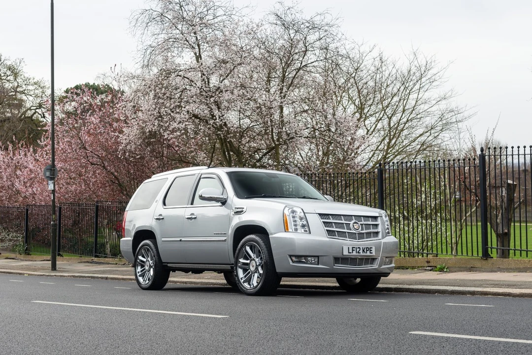2012 Cadillac Escalade & EXT 3rd Gen - Image 3 of 30
