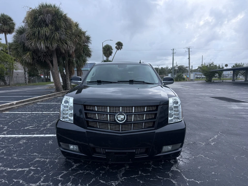2012 Cadillac Escalade & EXT 3rd Gen - Image 5 of 31