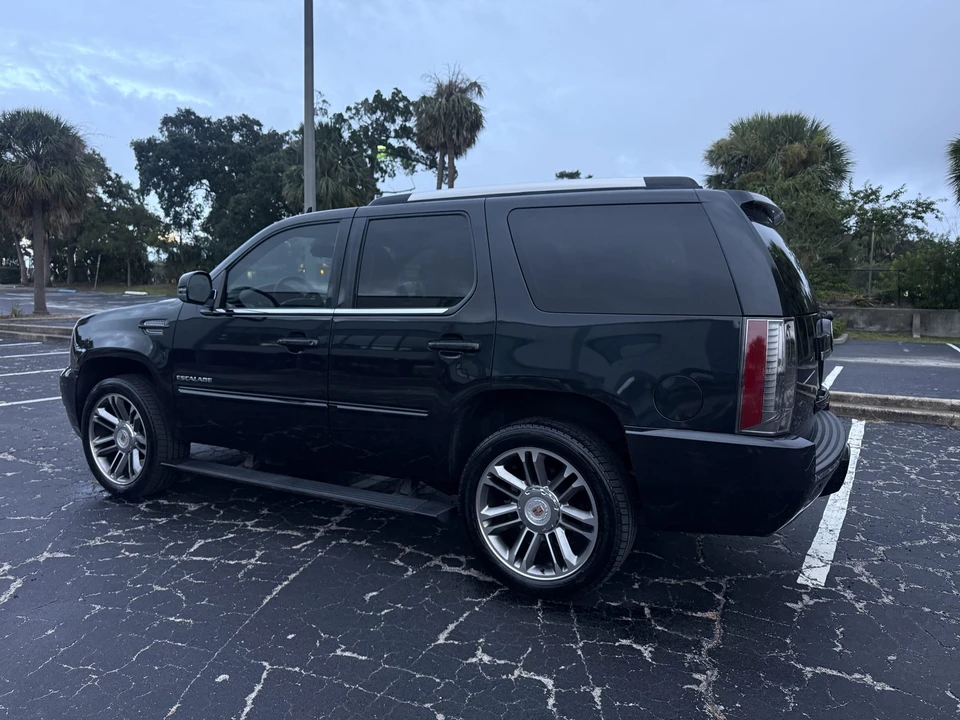 2012 Cadillac Escalade & EXT 3rd Gen - Image 21 of 31