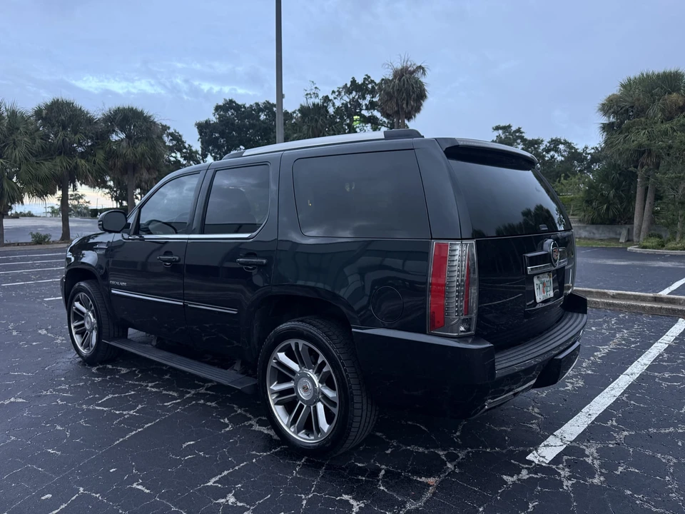 2012 Cadillac Escalade & EXT 3rd Gen - Image 20 of 31