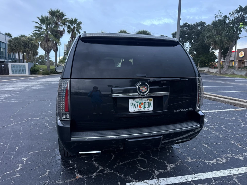 2012 Cadillac Escalade & EXT 3rd Gen - Image 18 of 31