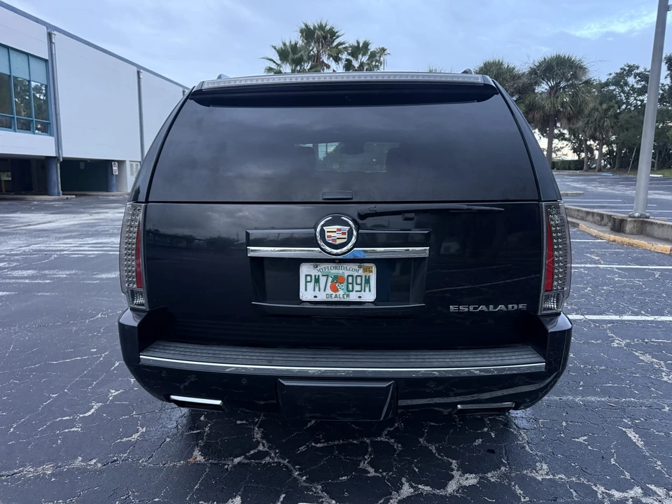 2012 Cadillac Escalade & EXT 3rd Gen - Image 17 of 31