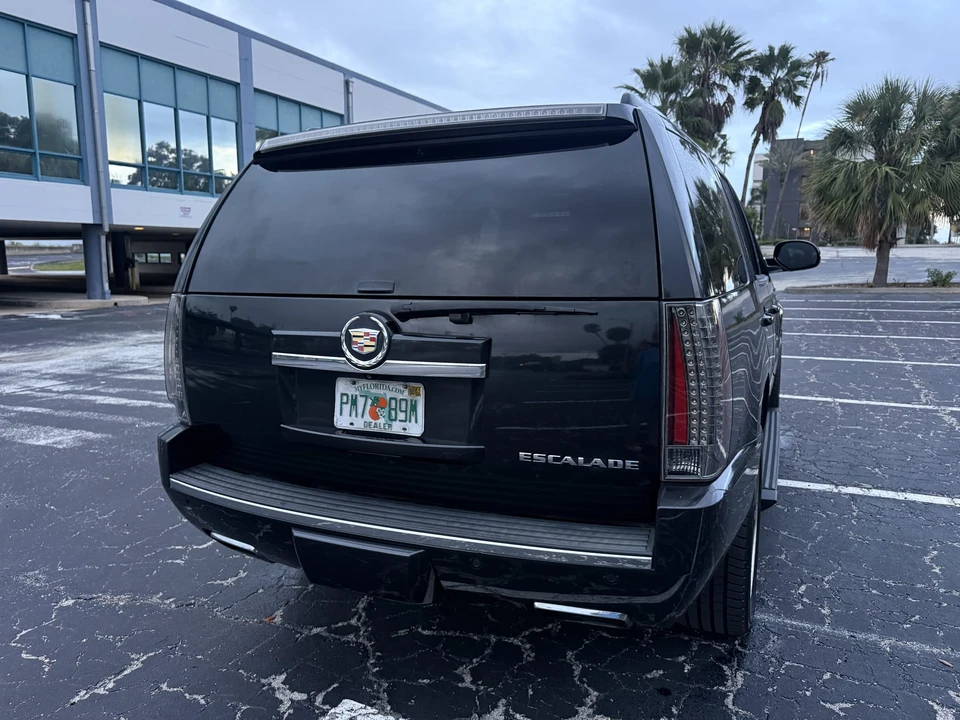 2012 Cadillac Escalade & EXT 3rd Gen - Image 16 of 31