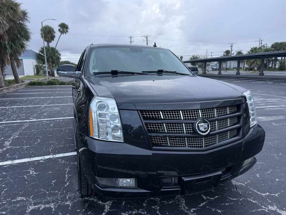 2012 Cadillac Escalade & EXT 3rd Gen - Image 6 of 31