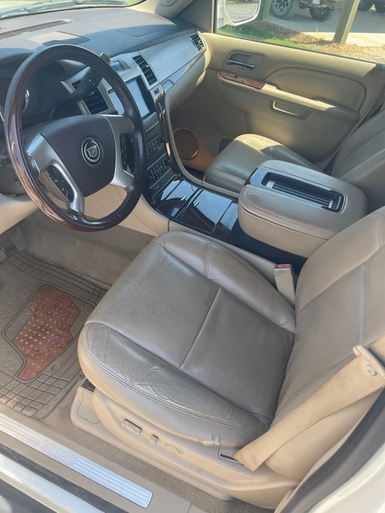 2012 Cadillac Escalade & EXT 3rd Gen - Image 10 of 14
