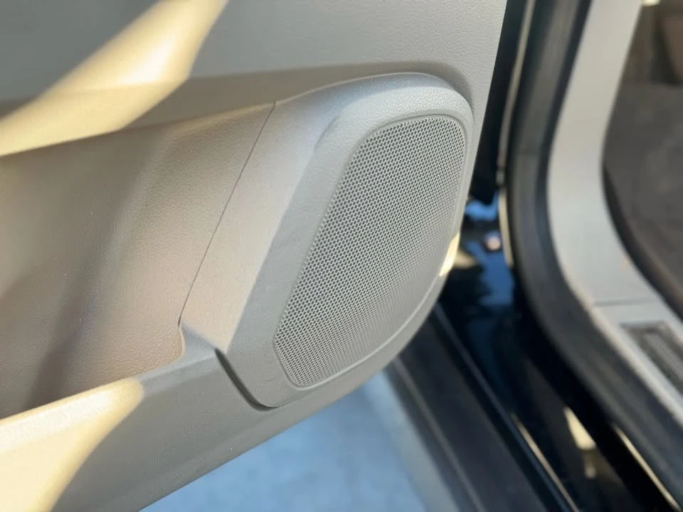 2012 Cadillac SRX - Image 12 of 20