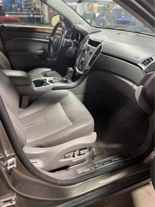 2012 Cadillac SRX - Image 9 of 10
