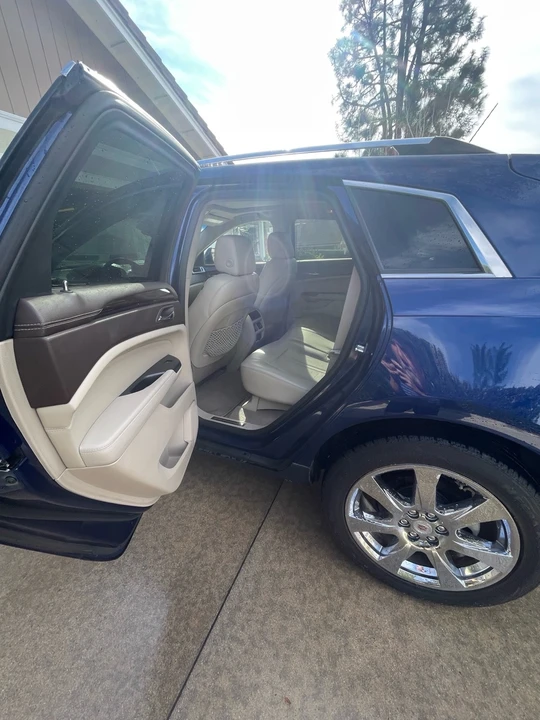 2012 Cadillac SRX - Image 2 of 20