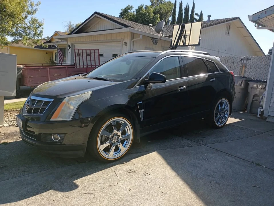 2012 Cadillac SRX - Image 2 of 10