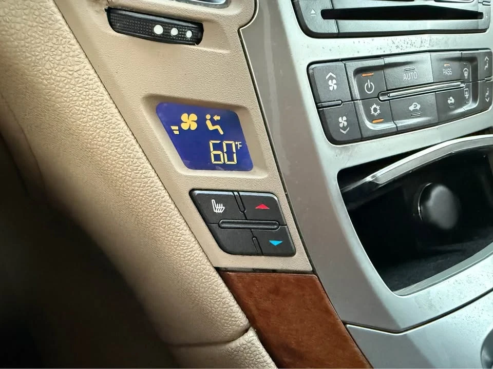 2012 Cadillac CTS 2nd Gen - Image 16 of 17