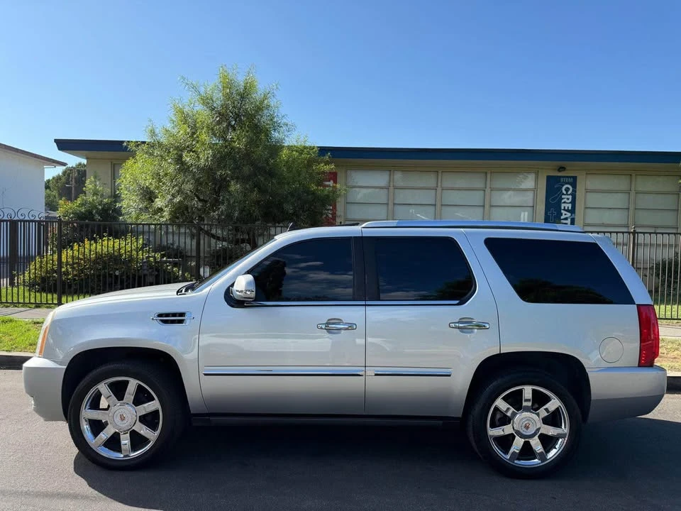 2012 Cadillac Escalade & EXT 3rd Gen - Image 8 of 20