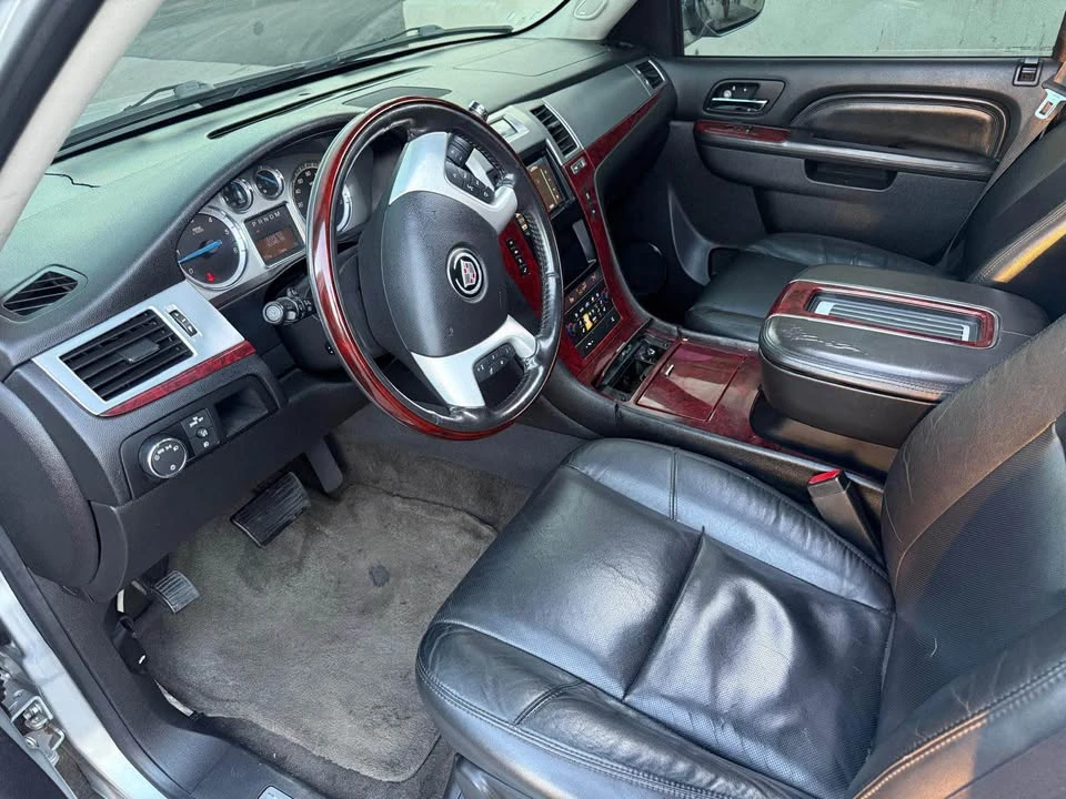 2012 Cadillac Escalade & EXT 3rd Gen - Image 17 of 20