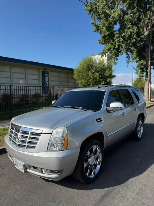 2012 Cadillac Escalade & EXT 3rd Gen - Image 9 of 20