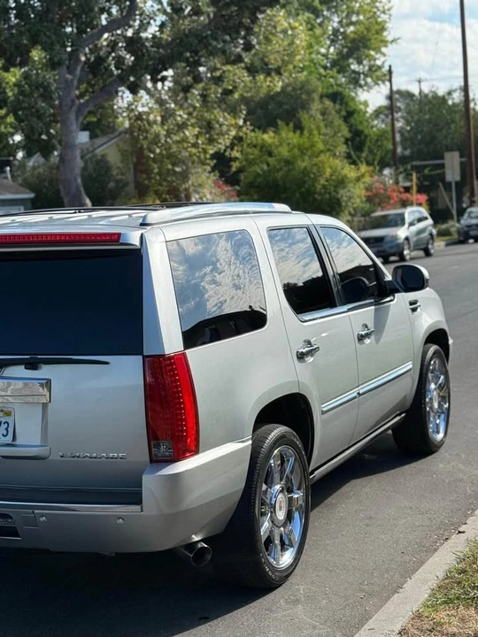 2012 Cadillac Escalade & EXT 3rd Gen - Image 10 of 20