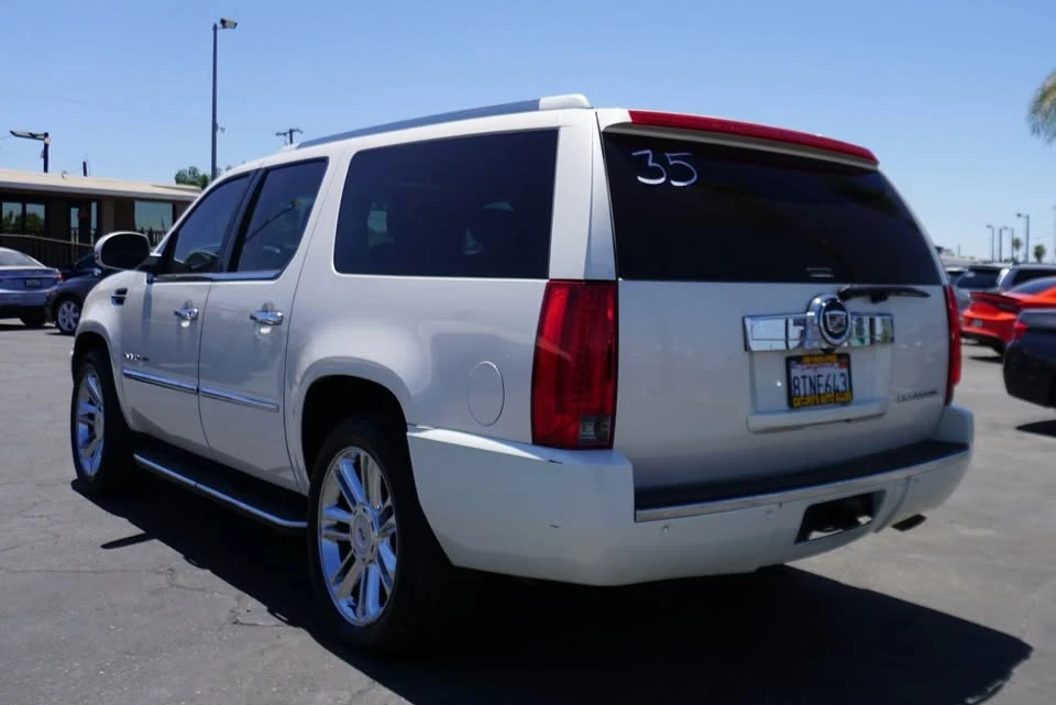 2012 Cadillac Escalade & EXT 3rd Gen - Image 8 of 20