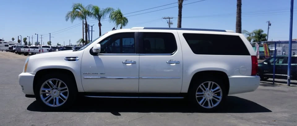 2012 Cadillac Escalade & EXT 3rd Gen - Image 4 of 20